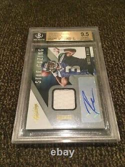 2012 Absolute Russell Wilson RC Star Gazing Patch Auto /49 BGS 9.5 With10 AUTO MVP