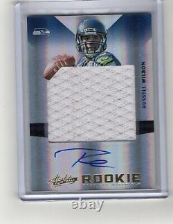 2012 Absolute Russell Wilson Rookie Premiere Materials Auto /25