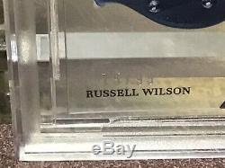 2012 Elite Hard Hats Russell Wilson 75/99 BGS 10/10 Auto Pristine