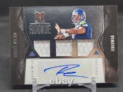 2012 Momentum #131 Russell Wilson RC Jersey Patch Auto 599/599 RPA Last Stamped