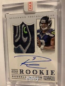 2012 NATIONAL TREASURES RUSSELL WILSON Black 15/25 Rookie Patch Auto RC JSY LOGO