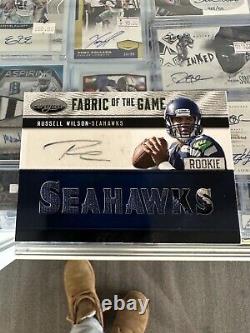 2012 Panini Certified #31 Russell Wilson Fabric of the Game Auto RC Patch #4/15