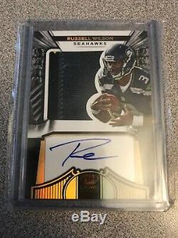 2012 Panini Crown Royale RC Russell Wilson Auto 2 color patch 56/99