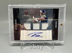 2012 Panini Momentum Russell Wilson Rc Patch Auto /599 Seattle Seahawks