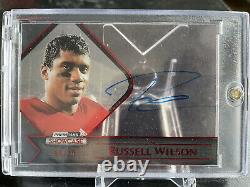 2012 Press Pass Showcase Red Russell Wilson Rookie Auto # 05/10 Seattle Seahawks