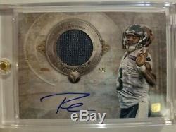 2012 Topps Valor Russell Wilson Rookie auto patch 14/26