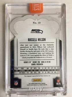2013-14 Russell Wilson Crown Royale Auto /25 On Card Auto Seattle Seahawks