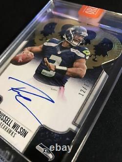 2013-14 Russell Wilson Crown Royale On Card Auto 12/15 Brand New Sealed Encased