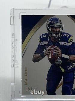 2015 Immaculate Russell Wilson Auto Game Worn Patch #05/10 Seahawks MVP HOF