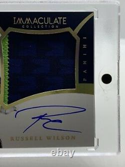 2015 Immaculate Russell Wilson Auto Game Worn Patch #05/10 Seahawks MVP HOF