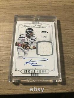 2015 Russell Wilson National Treasures AUTO MATERIAL PATCH 6/10