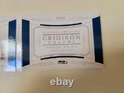 2017 Russell Wilson National Treasures Gridiron Graph Autograph Auto Booklet /10