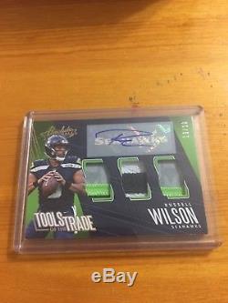 2018 Panini Absolute Tools Of The Trade Russell Wilson Triple Relic Auto /10