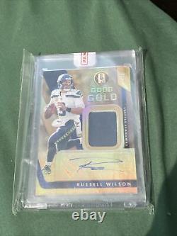 2020 Panini Gold Standard Russel Wilson Good As Gold Patch Auto/5 Denver Broncos