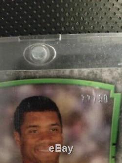 77/90 RARE! RUSSELL WILSON 2012 TOPPS ROOKIE PREMIERE Blue INK AUTO RC