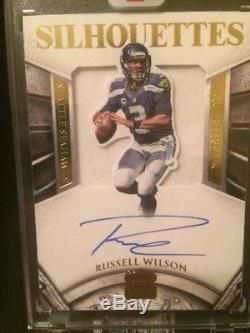 RUSSELL WILSON 2015 Crown Royale GOLD SILHOUETTES ON CARD AUTO PATCH SP# 10/10