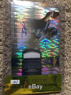 RUSSELL WILSON ROOKIE PATCH AUTO PULSAR refractor Rc 9.5/10 /25