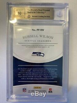 Russel Wilson 2017 IMMACULATE Shield Patch Auto 1/1 BGS 9.5