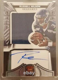 Russell Wilson, 2012 Crown Royale Auto 284/349 Rc