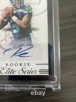 Russell Wilson 2012 Panini Elite Rookie Elite Series 28/99 Rookie Auto Autograph