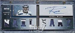 Russell Wilson 2012 Playbook Booklet RC Jersey Rookie Card AUTO #18/25 PRIME