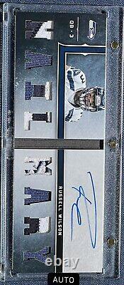 Russell Wilson 2012 Playbook Booklet RC Jersey Rookie Card AUTO #18/25 PRIME