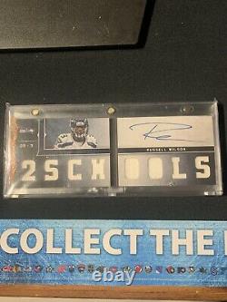 Russell Wilson 2012 Playbook Rookie on card Auto with Jersey Booklet /99