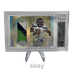 Russell Wilson 2012 Topps Five Star Rookie Patch Auto Card /25