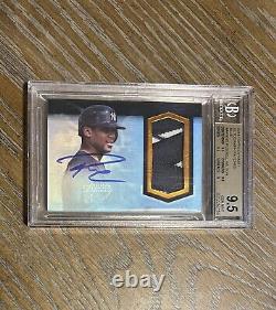 Russell Wilson 2018 Topps Dynasty /5 Blue Auto Patch BGS 9.5 / 10 Auto (POP 1)