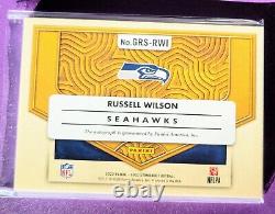 Russell Wilson 2022 Panini Gold Standard Golden Records Auto /10 SP Broncos