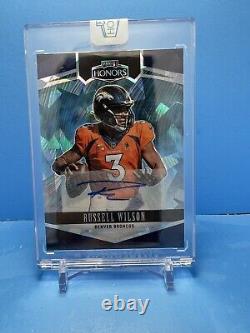 Russell Wilson 2022 Panini Honors Blue Prizm Auto #14 2/4