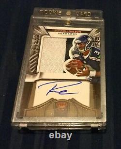 Russell Wilson Rookie Autograph Panini Crown Royale 2012 Auto Jersey Football SP